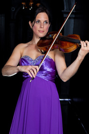 Eloise Prouse, violin, violinist, Brook Trio, 