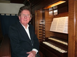 Graham Davies, organ, organist, Directoir of Music, Parker Pipe Organ 1786, Leatherhead Parish Church,