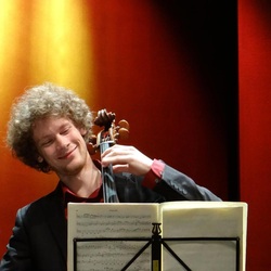 Alex Rolton cello