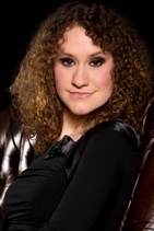 Liza van der Peijl, contralto, singer