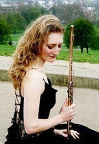 Emily Andrews, flute, flutist, flautist, flûtiste,