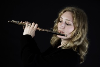 Emily Andrews, flute, flautist, flutist,